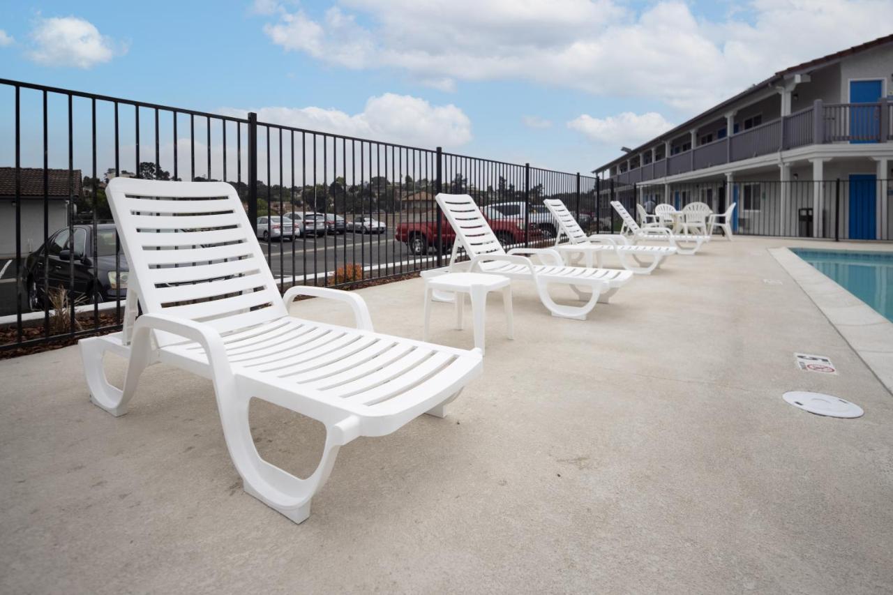 Days Inn By Wyndham Arroyo Grande Pismo Beach Екстериор снимка