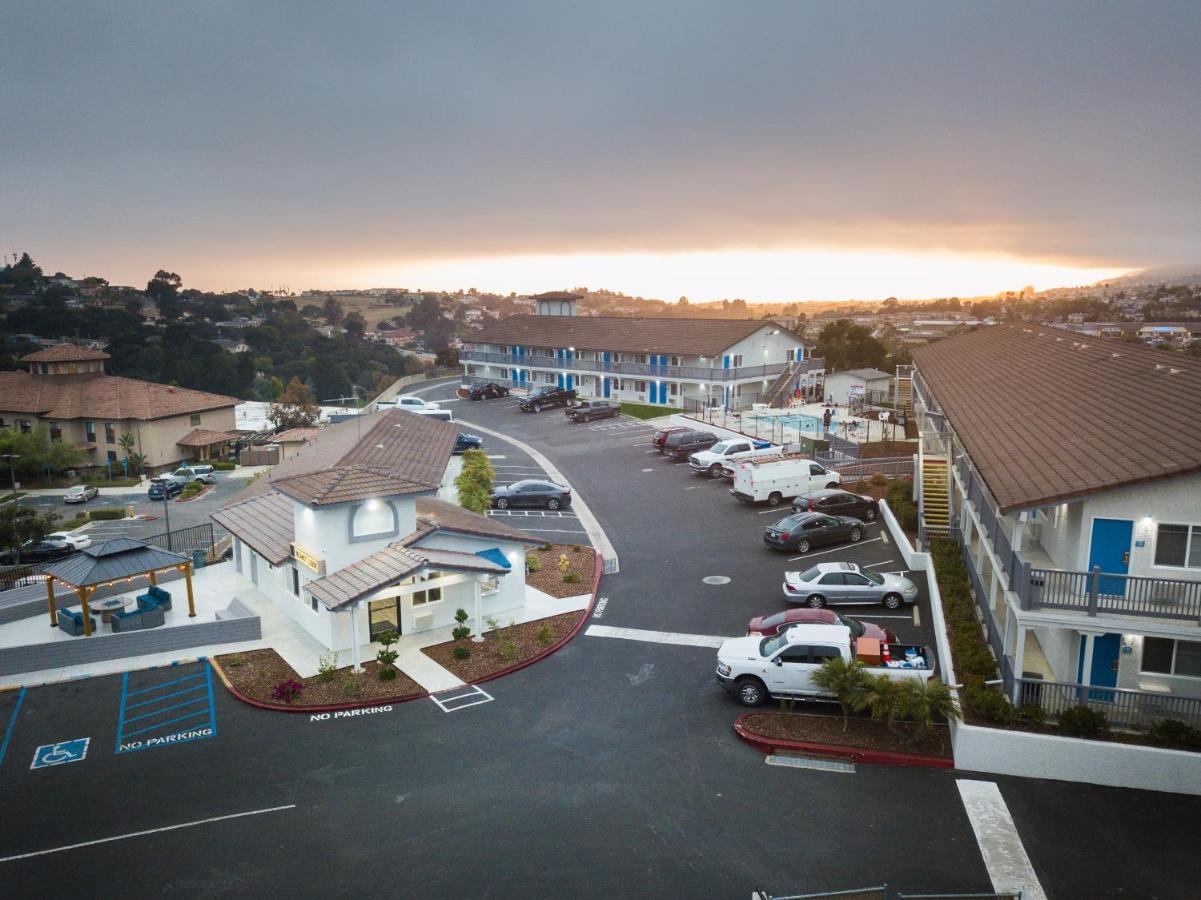 Days Inn By Wyndham Arroyo Grande Pismo Beach Екстериор снимка