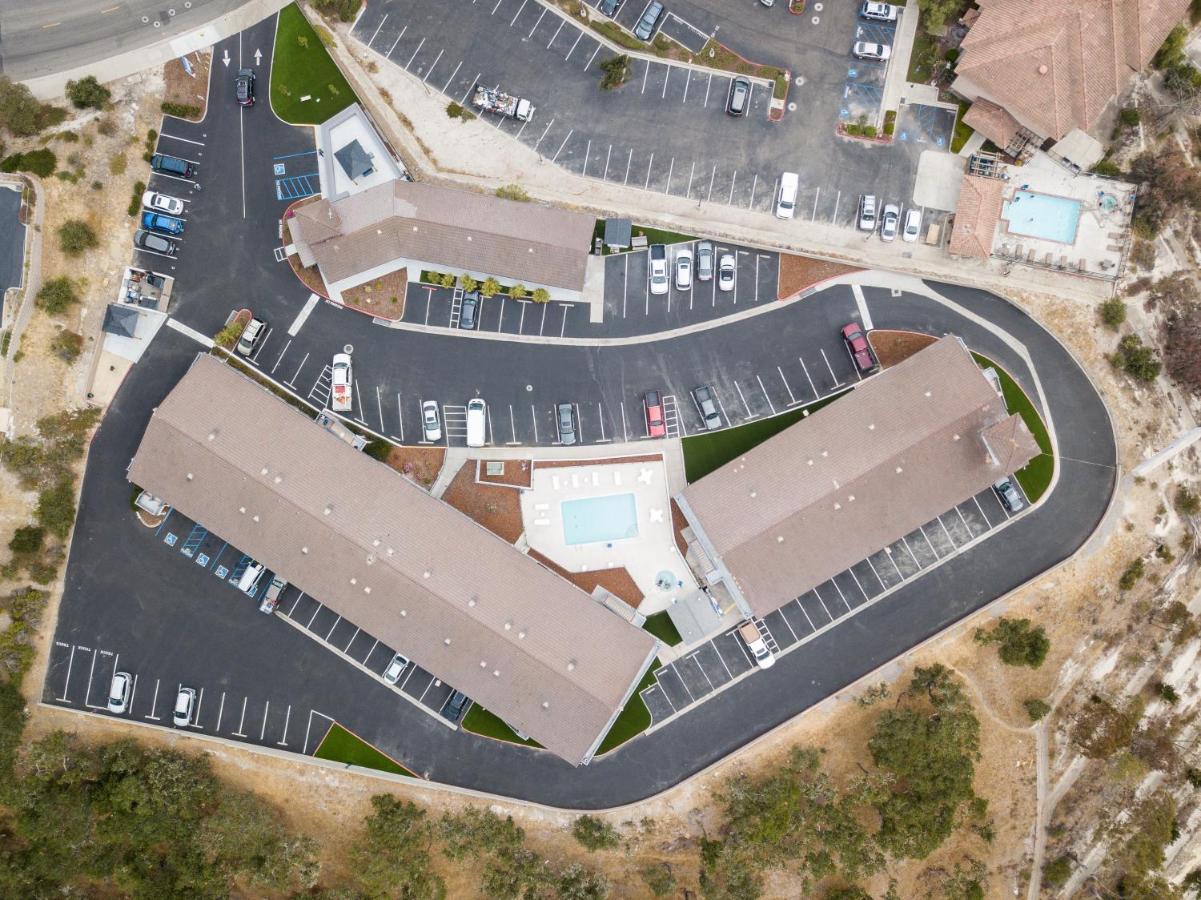 Days Inn By Wyndham Arroyo Grande Pismo Beach Екстериор снимка